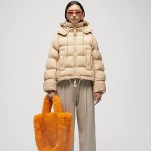 NWT The Arrivals Turbo Puff Sand Size Small